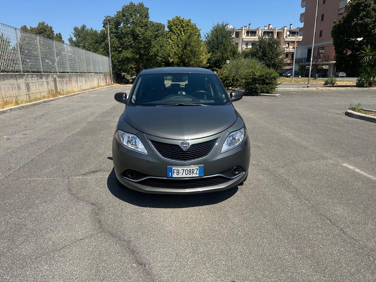 Lancia Ypsilon 1.2 69 CV 5 porte Gold