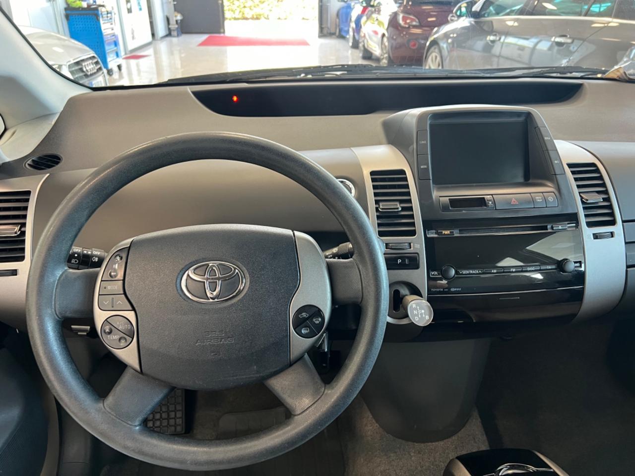 Toyota Prius 1.5i 16V