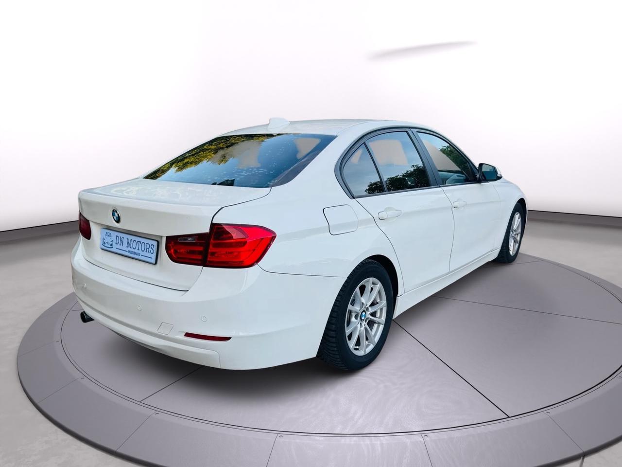 Bmw 318d 2.0 tdi 143cv anno 2013 cambio automatico