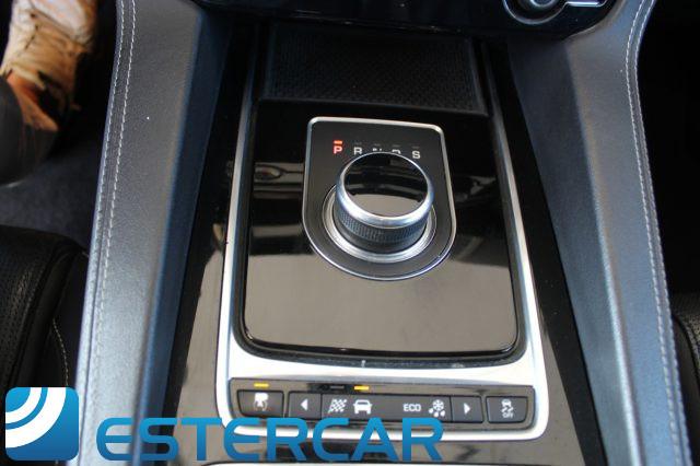JAGUAR F-Pace 2.0 D 180CV AWD aut. R-Sport