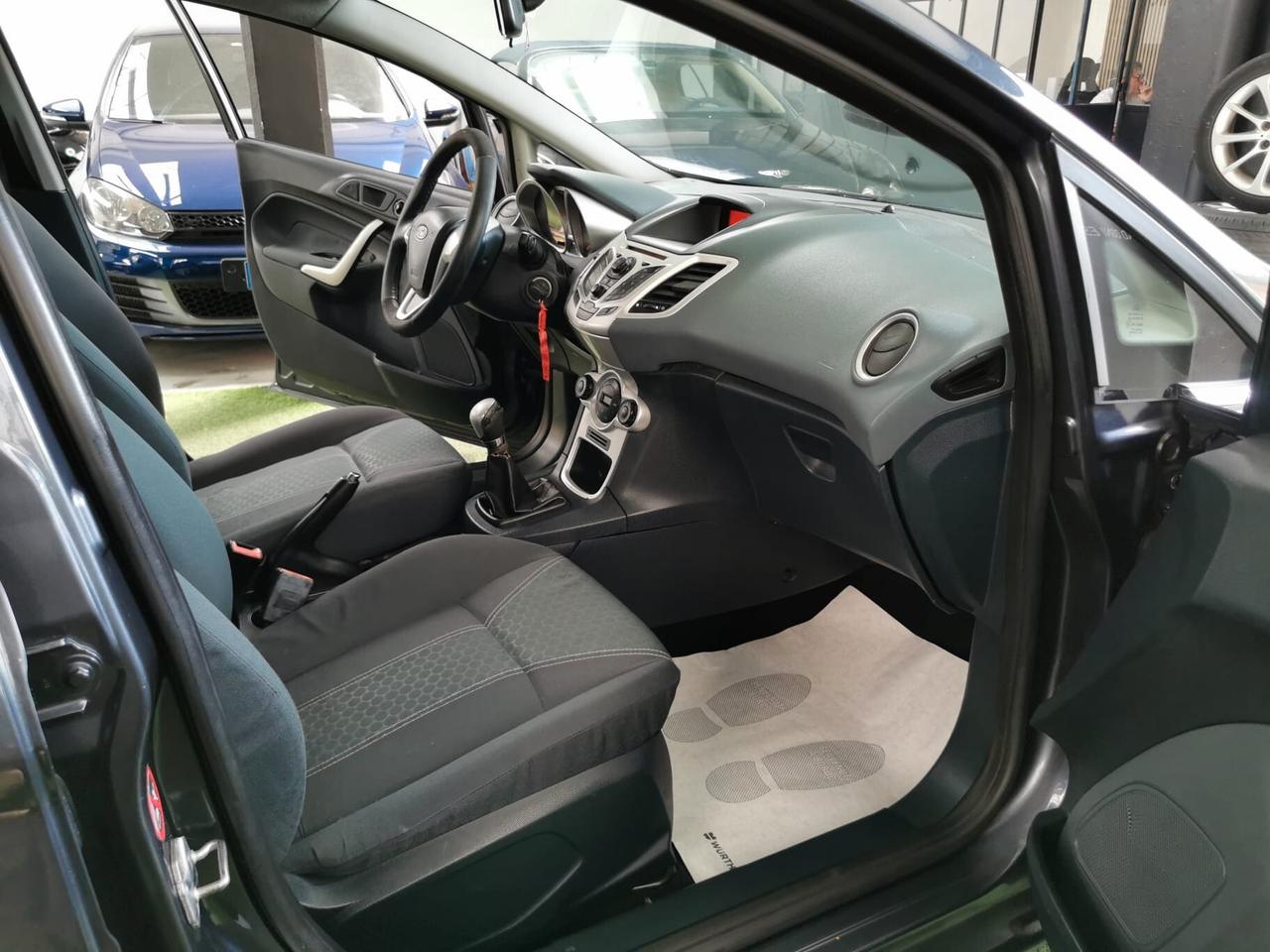 Ford Fiesta 1.4 5p Titanium GPL GARANZIA 12 MESI