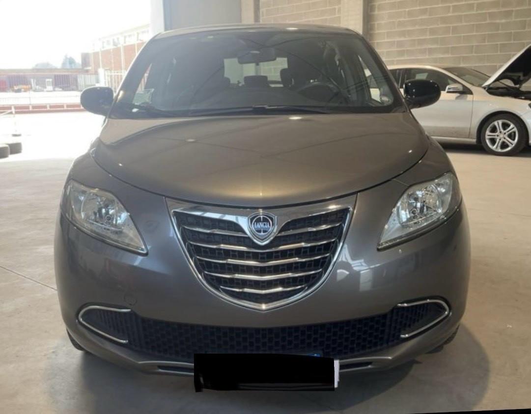 Lancia Ypsilon 1.2 69 CV 5 porte Gold-Km 87700–