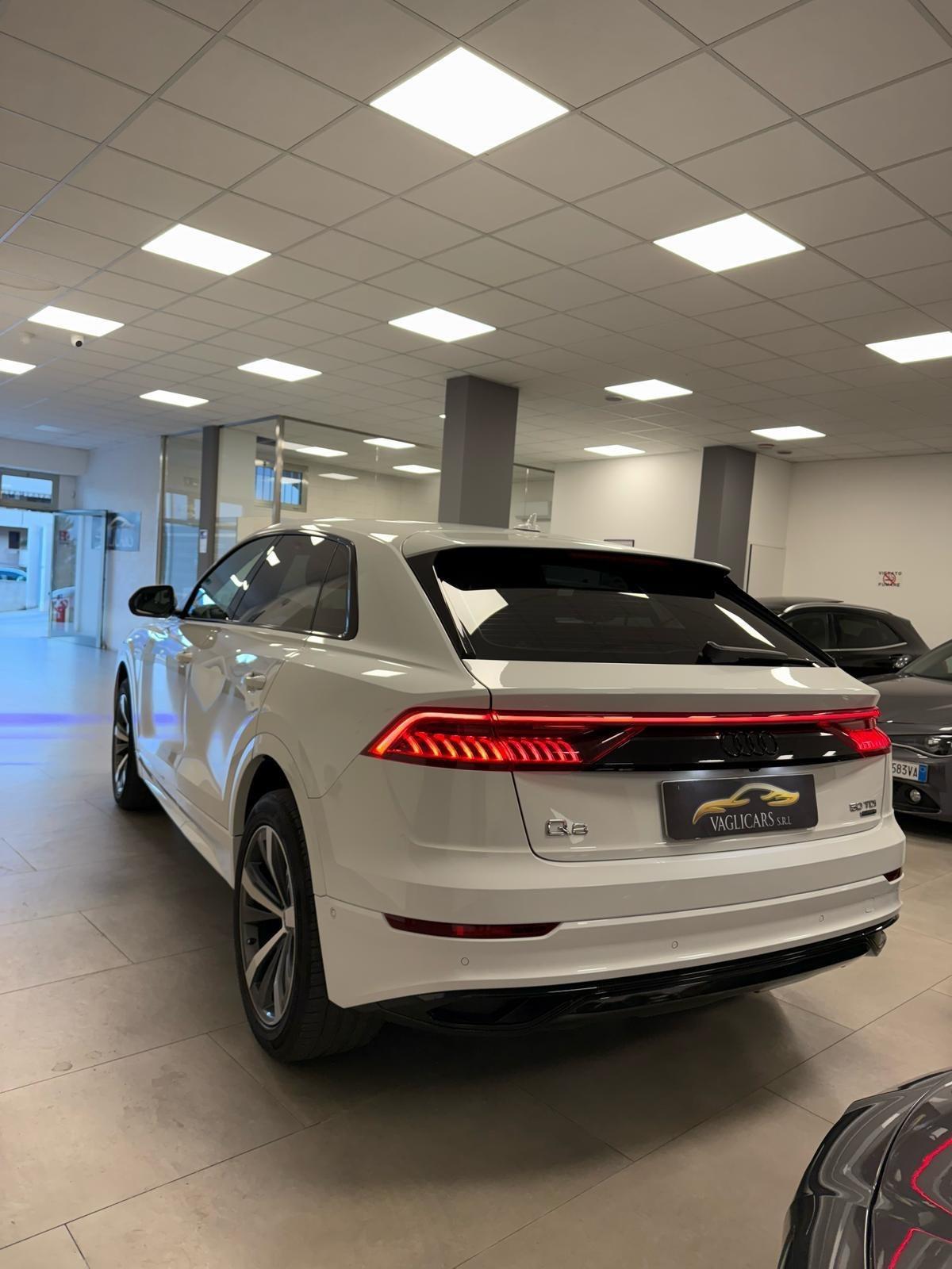 Audi Q8 50 TDI 286 CV quattro tiptronic Sport