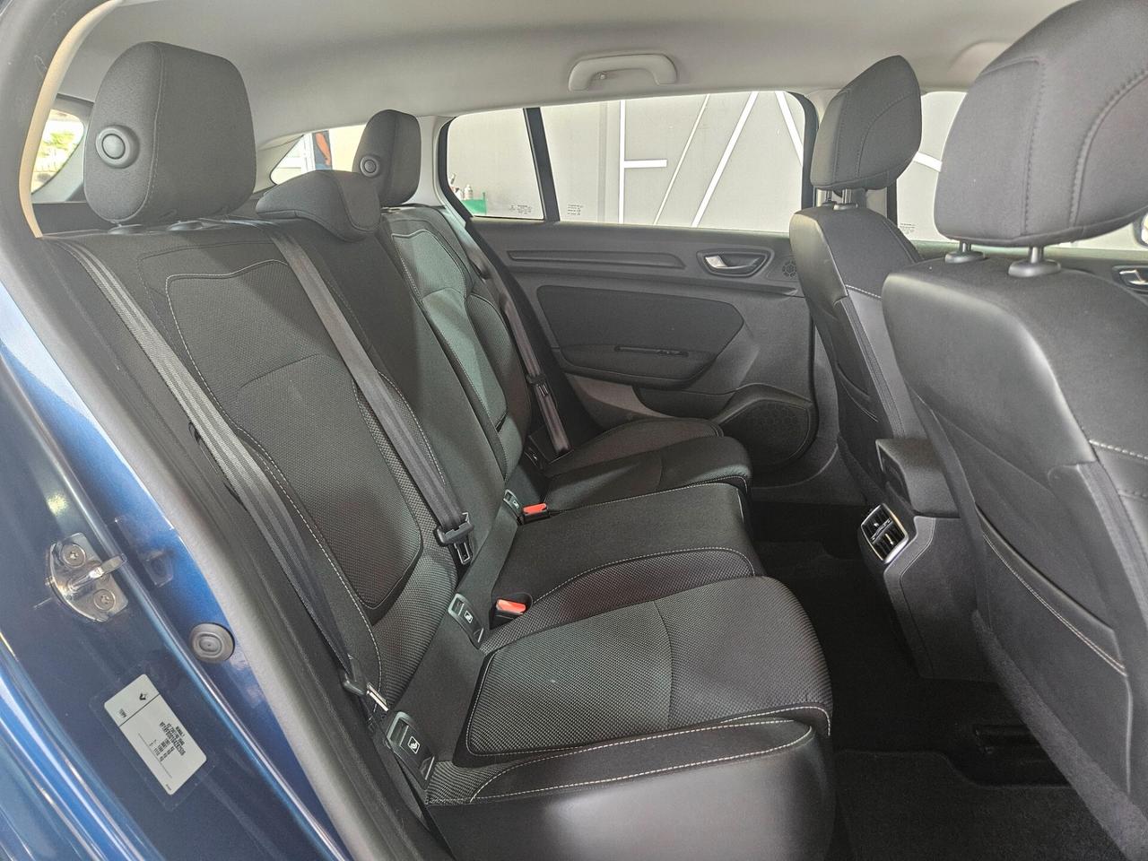 Renault Megane Sporter 1.5 blue dci Intens