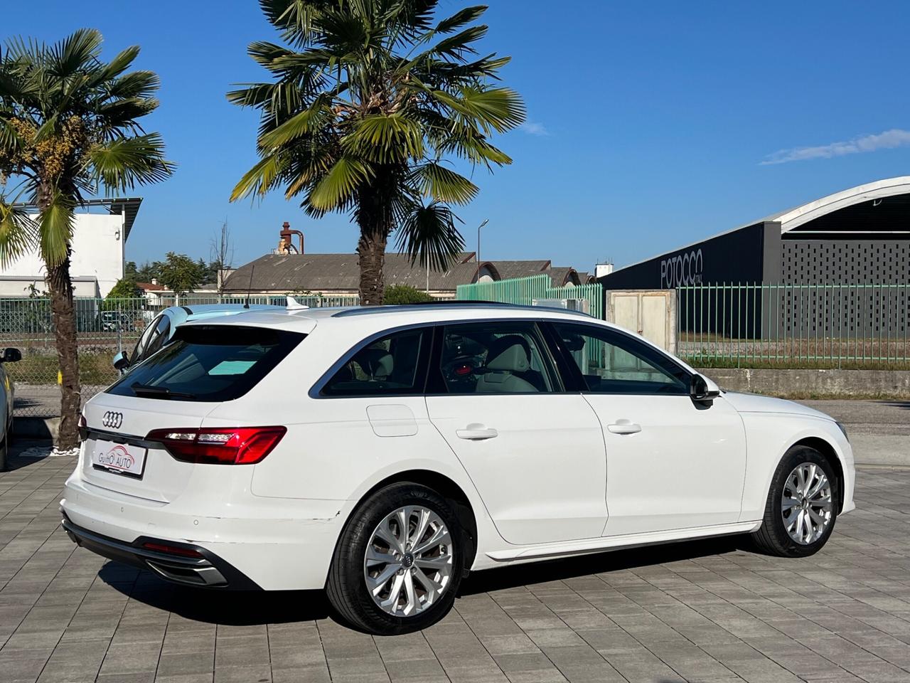 Audi A4 Avant 40 TDI S tronic Business Advanced