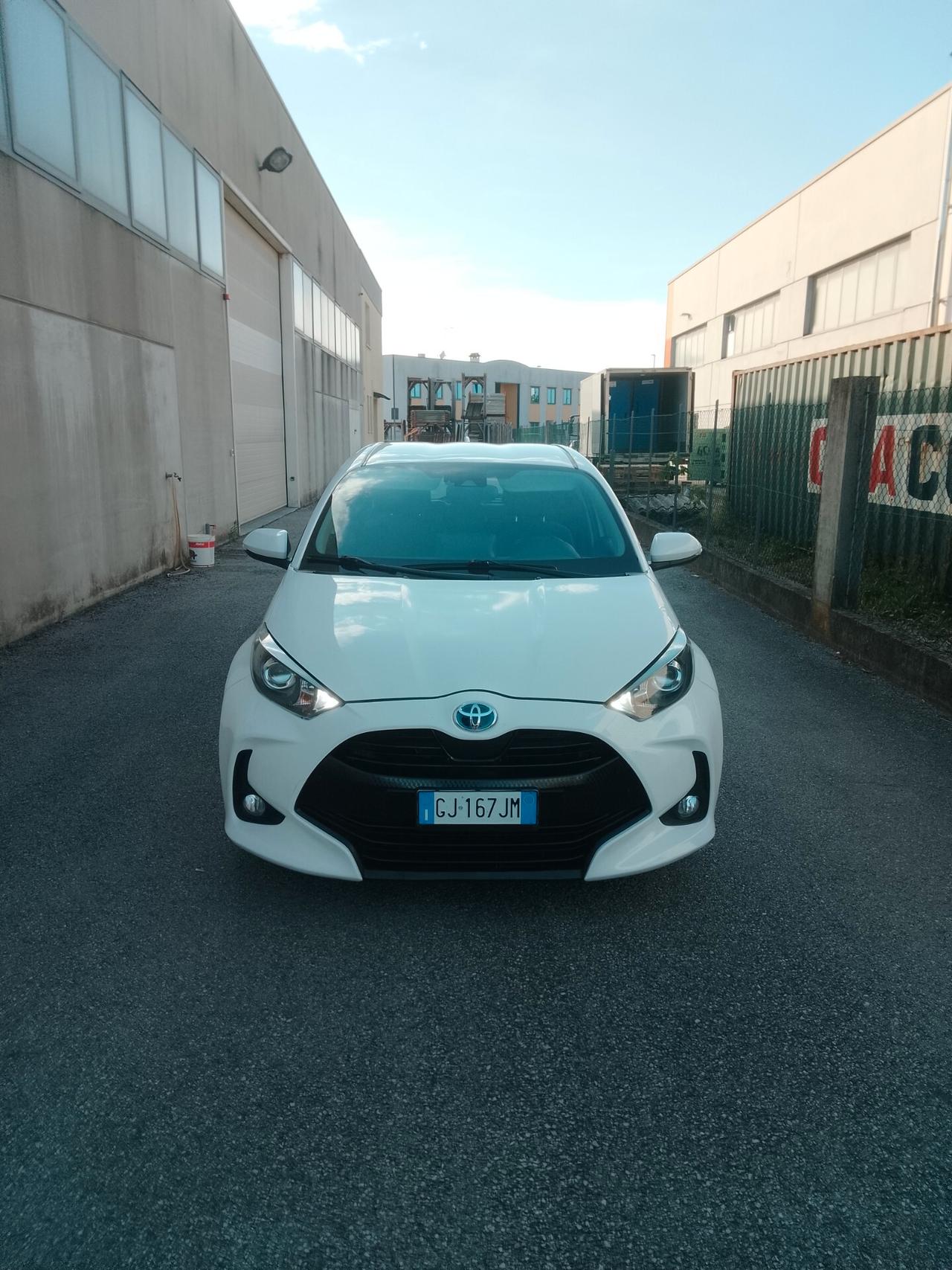 Toyota Yaris 1.5 Hybrid 5 porte Lounge