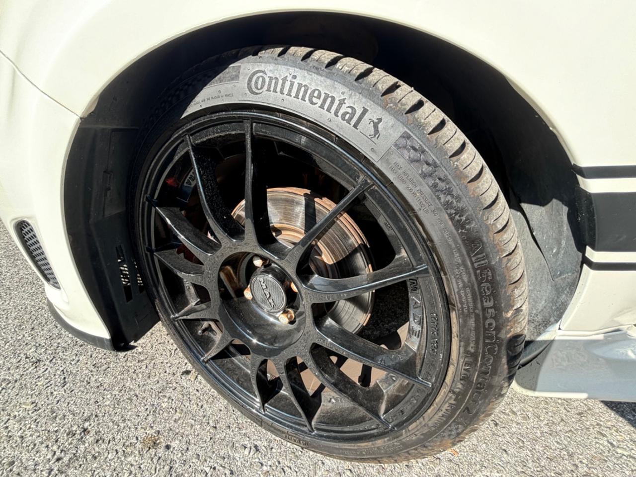 Abarth 500 C 1.4 Turbo T-Jet MTA Bicolore