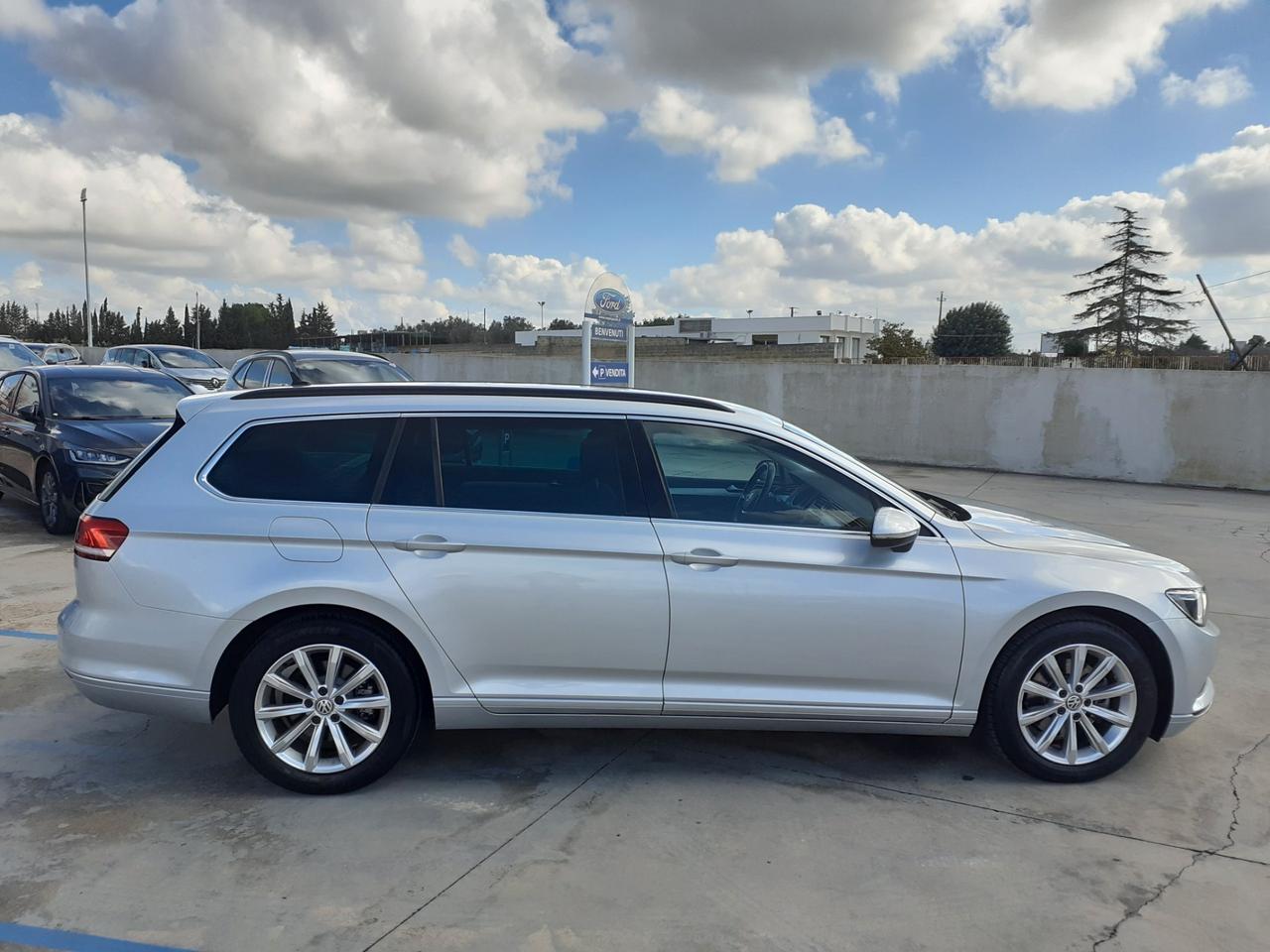 VOLKSWAGEN PASSAT SW BLUEMOTION 2.0 TDI 150CV CAMBIO AUTOMATICO