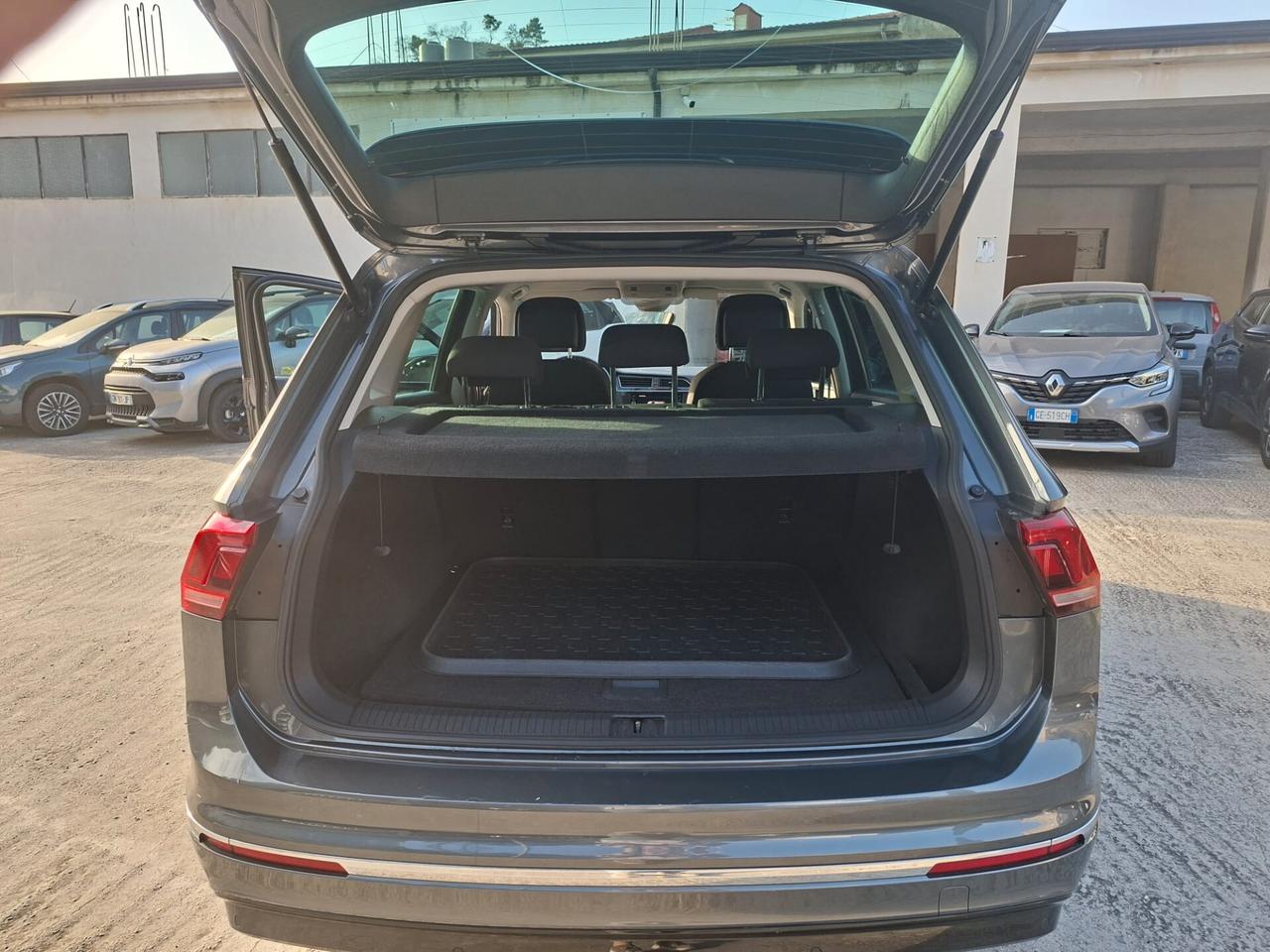 Volkswagen Tiguan 2.0 BiTDI SCR 4MOTION Advanced R-Line BMT