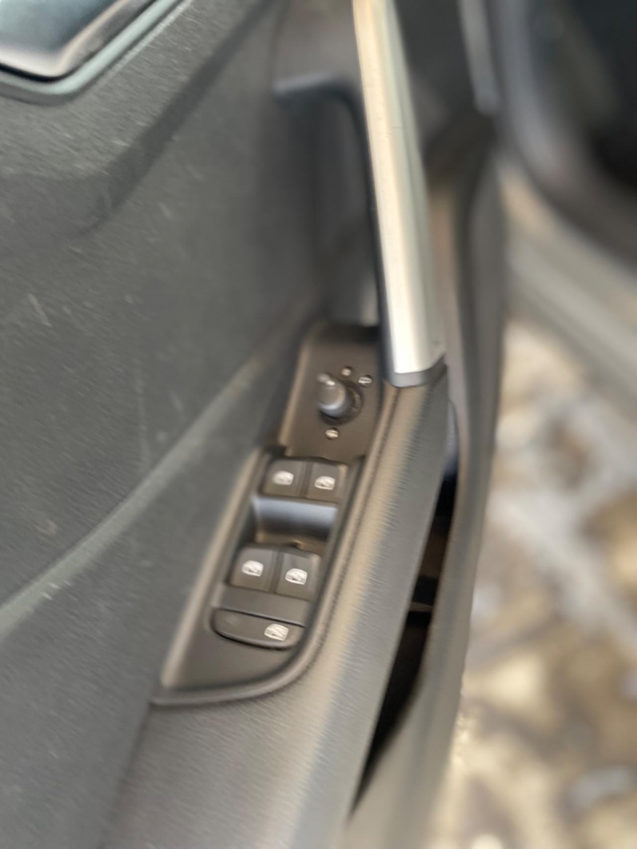 Audi Q2 35 TDI S tronic Business