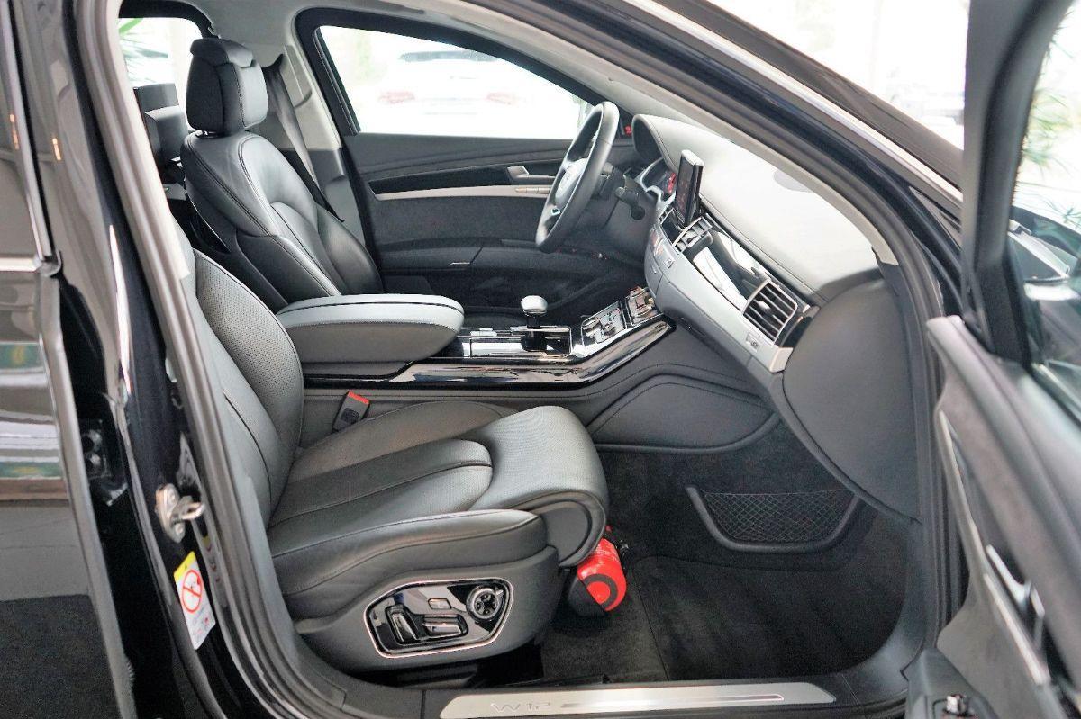AUDI A8 Audi A8 L 4.0 v8 FSI Quattro Tiptronic BLI