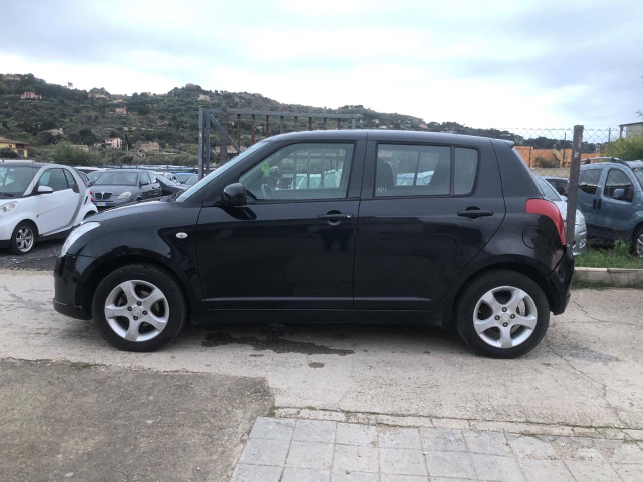 Suzuki Swift 1.3 4x4 5p. GL