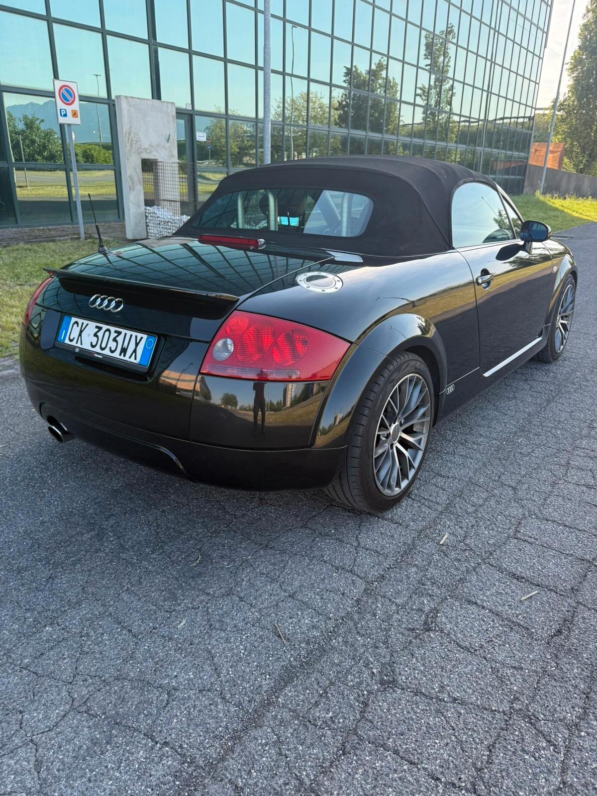 Audi TT Roadster 1.8 T 20V 179 CV cat