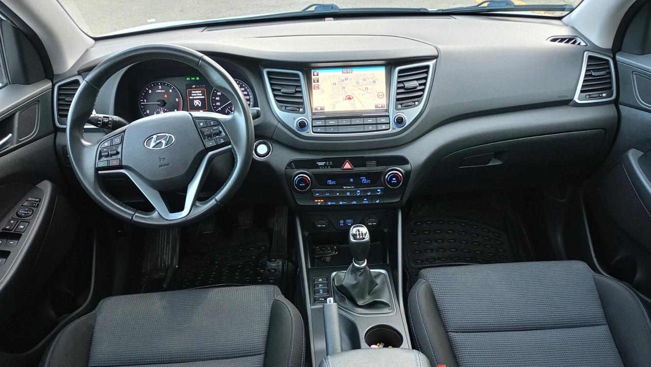 Hyundai TUCSON 1.7 CRDi 2WD Xpossible