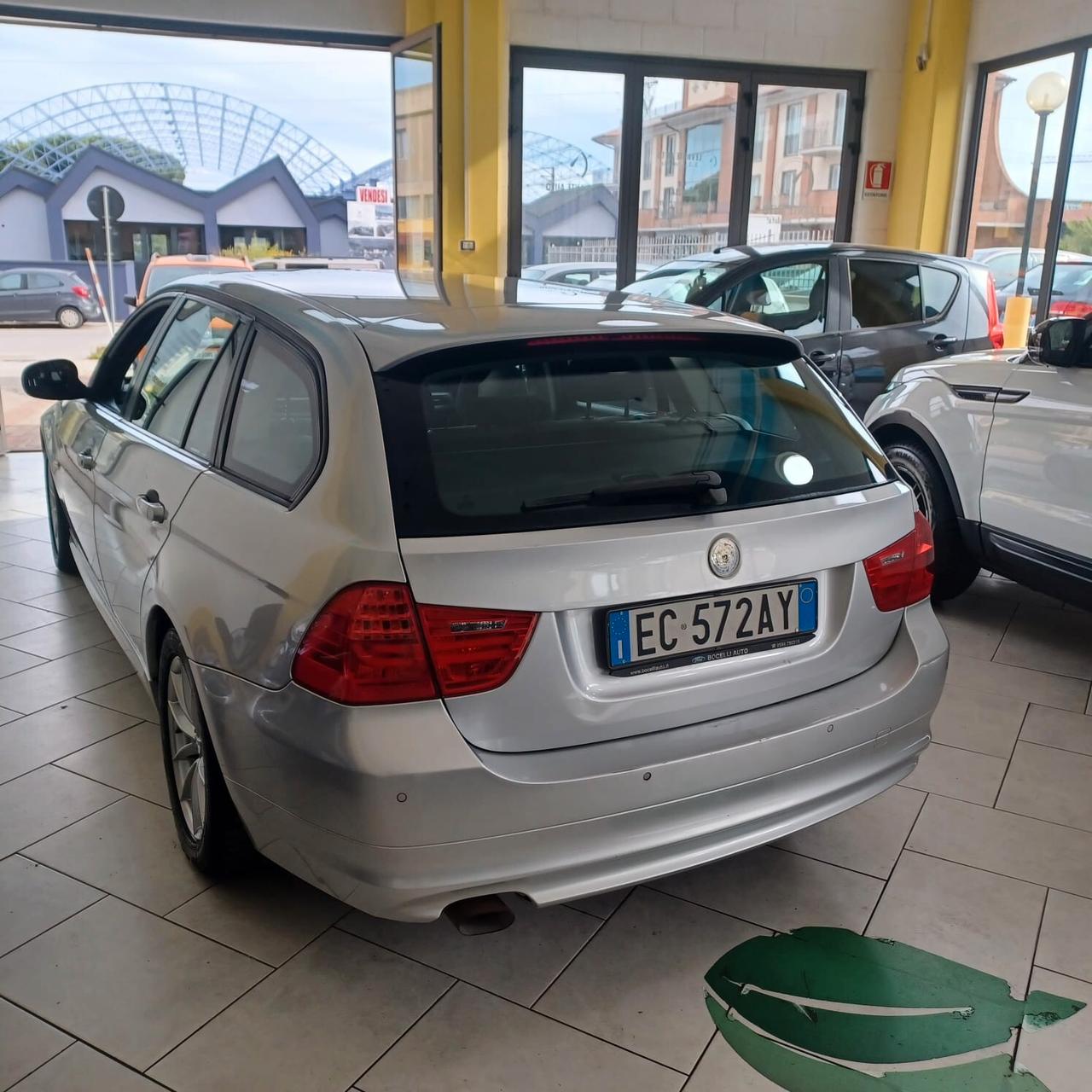 182.880KM BMW SERIE 3 2.0 TDI SW AUTOMATICA