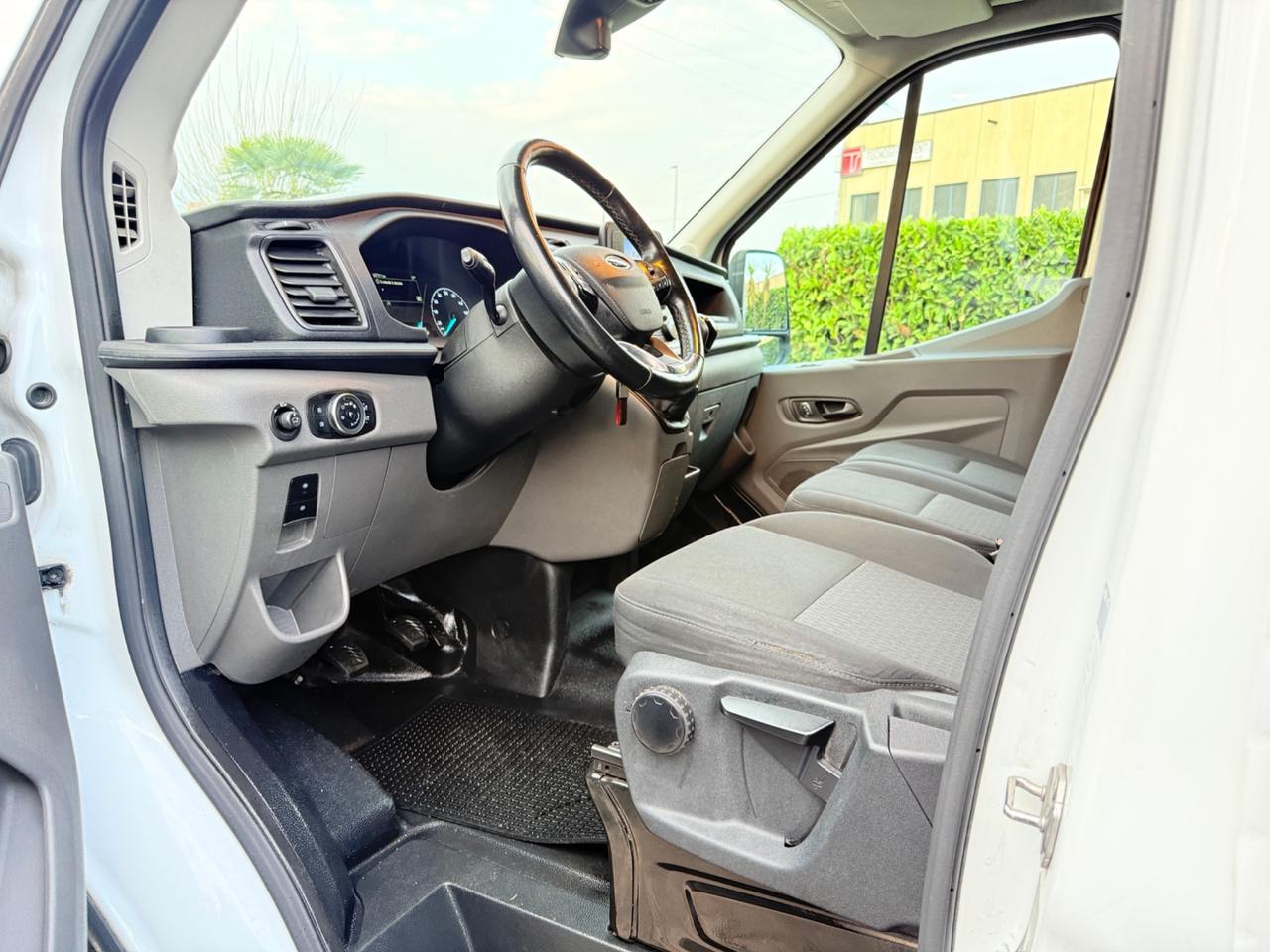 Ford Transit 330 2.0TDCi MHEV 130CV 2022