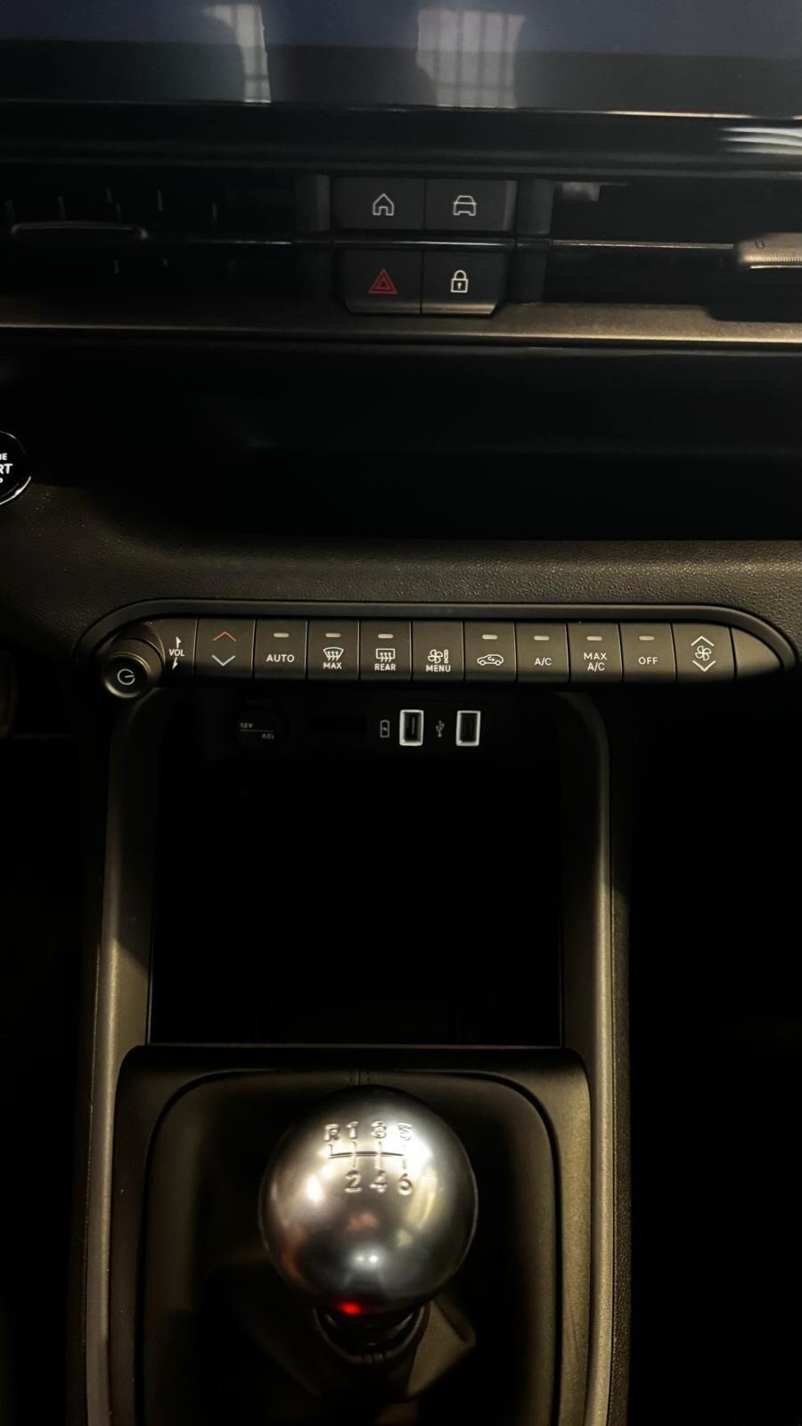 Jeep Avenger 1.2 Turbo 100 CV Altitude