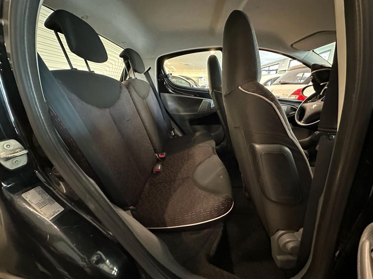 Peugeot 107 1.0 68CV 5p. Plaisir