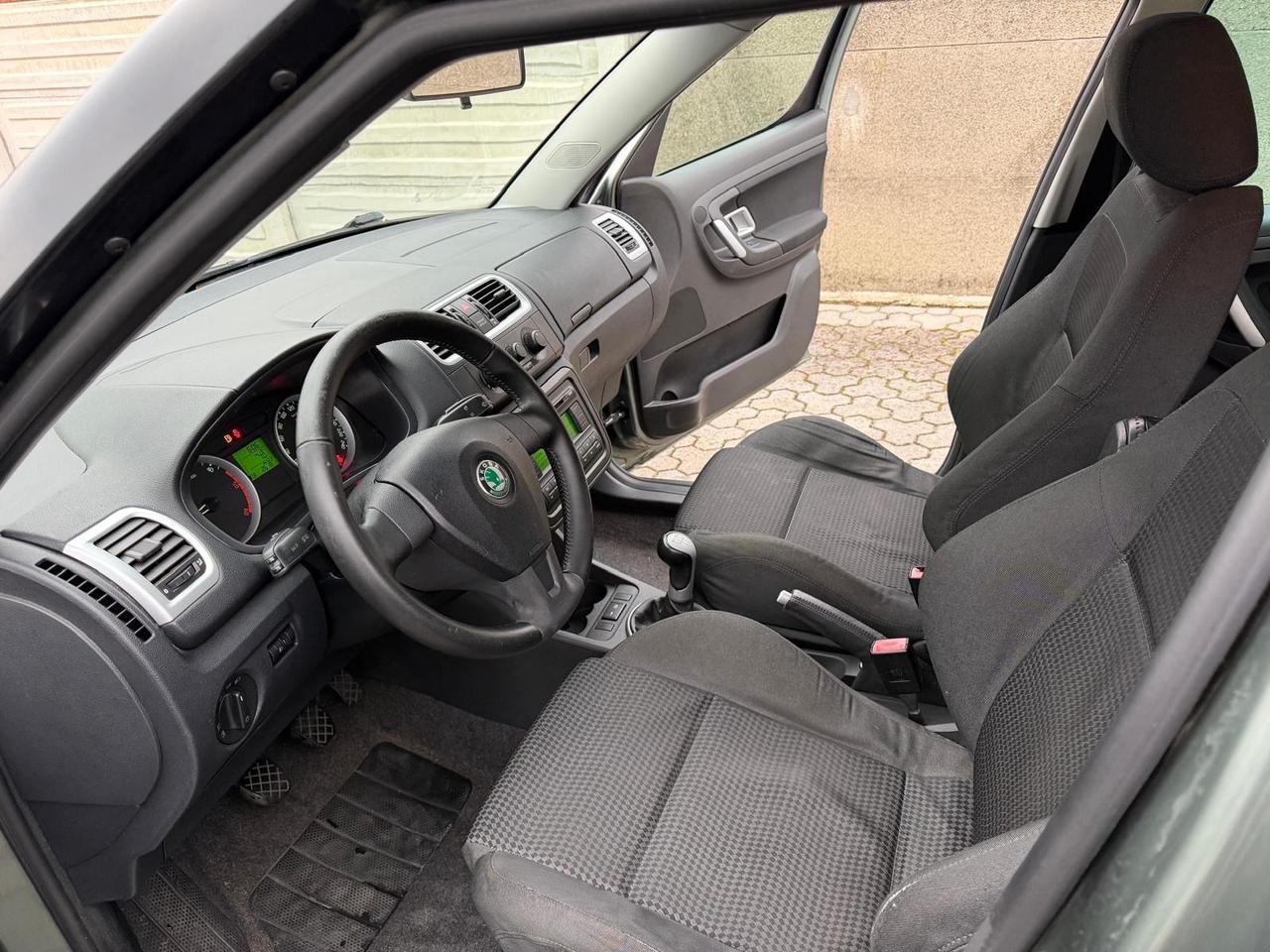 Skoda Roomster 1.4 TDI 80CV Sport