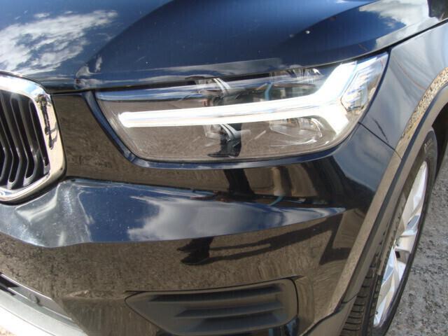 Volvo XC40 2.0 d3 Momentum Core awd auto my21