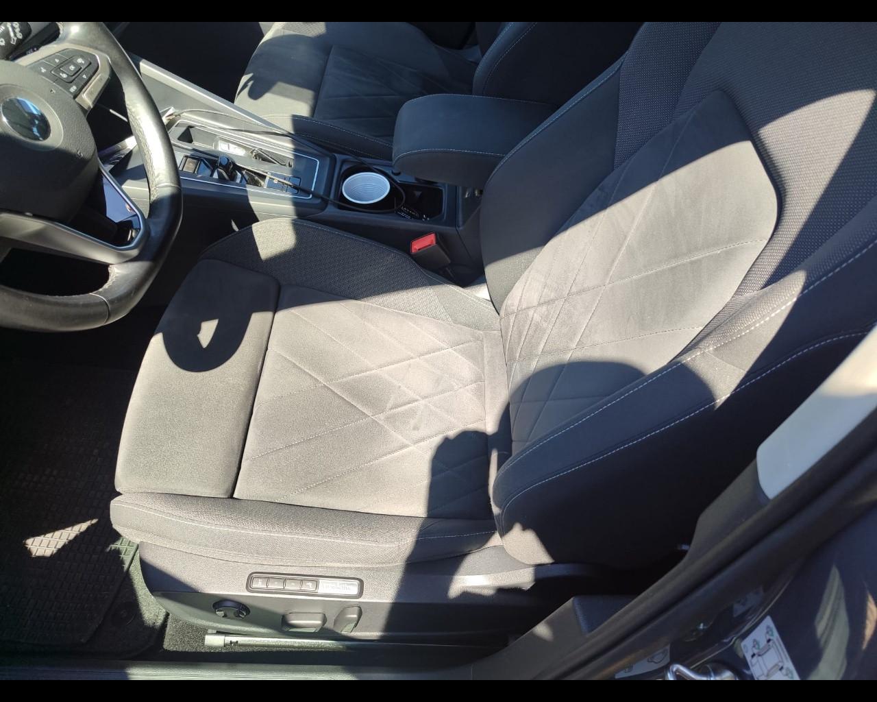 VOLKSWAGEN Golf 2.0 TDI 150 CV DSG 1st Edition Style