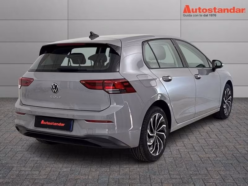 Volkswagen Golf VIII 1.0 tsi evo Life 110cv