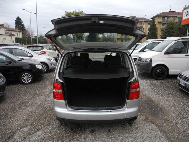 VOLKSWAGEN Touran 1.9 TDI 105cv -AUTOCARRO 5 POSTI- OK NEOPATENTATI