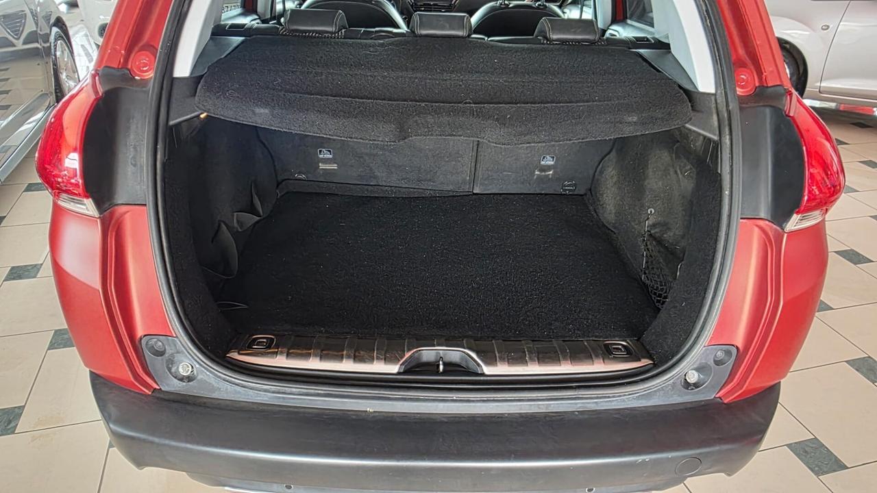 Peugeot 2008 BlueHDi 120 S&S Allure Red matt