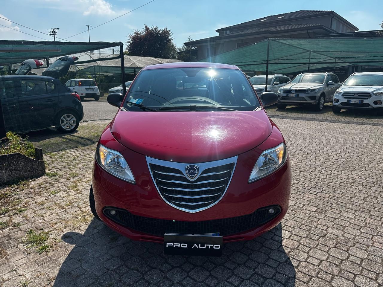 Lancia Ypsilon 0.9 TwinAir 85 CV 5 porte Metano Ecochic Gold