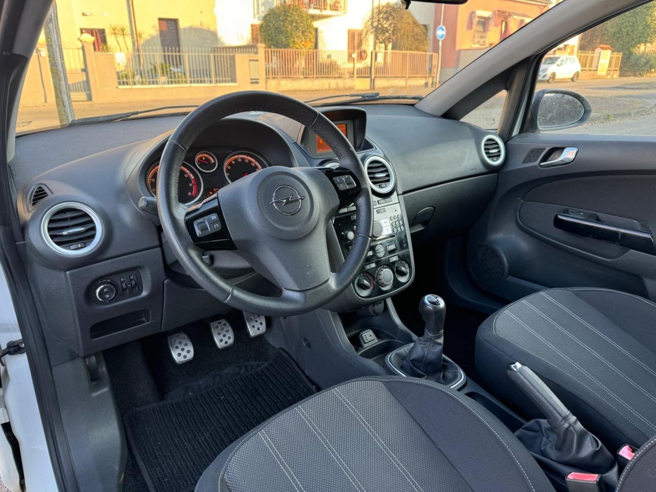 Opel Corsa 1.2 85CV 3 porte GPL-TECH b-color OK Neopatentati