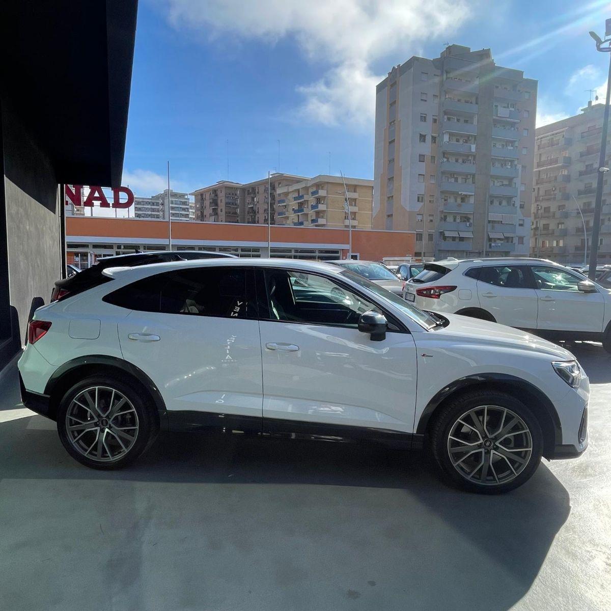 AUDI - Q3 Sportback - 40 TDI qu- S tr. SLINE