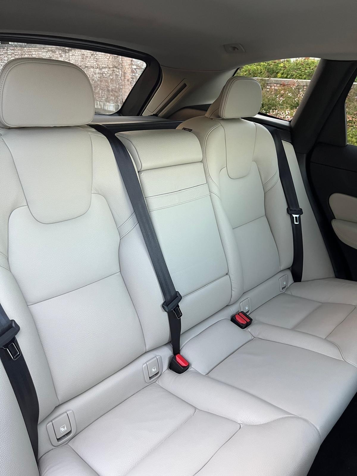 Volvo XC60 B4 (d) AWD Geartronic Inscription