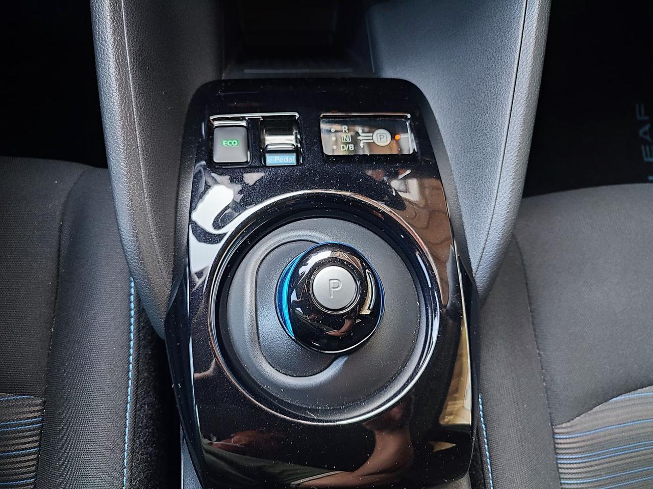 Nissan Leaf Electric drive 40kWh 122cv N-Co #11819
