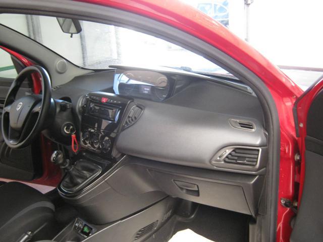 LANCIA Ypsilon 0.9 TwinAir 85 CV 5 porte Metano Ecochic
