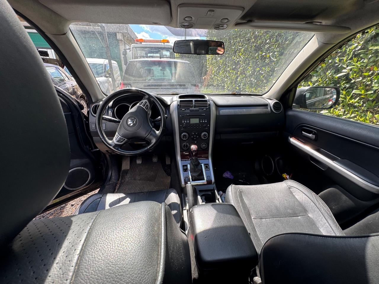 Suzuki Grand Vitara 1.9 DDiS 5 porte Executive ( Motore rumoroso)
