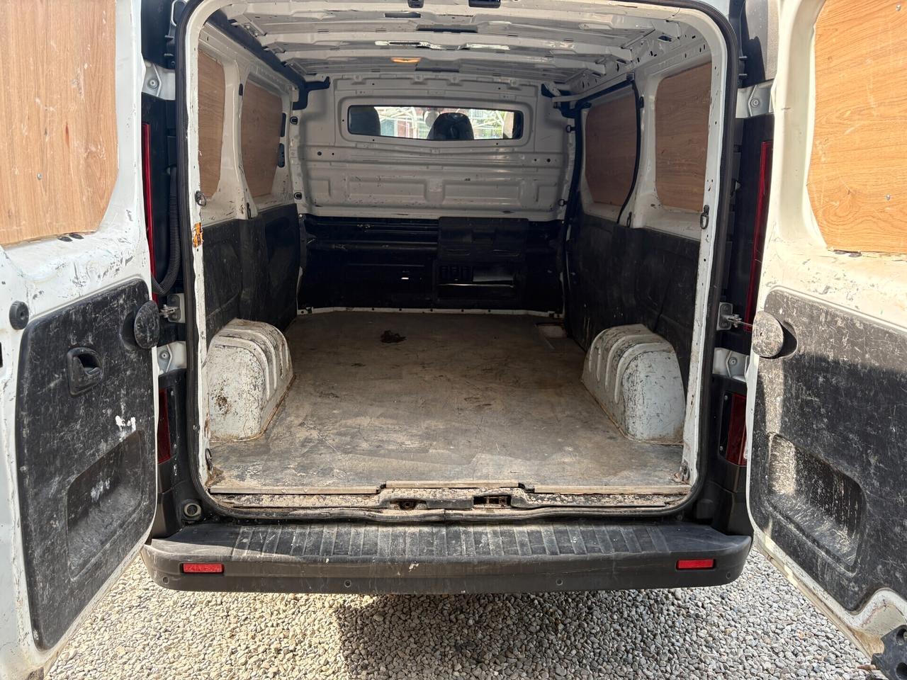 Renault Trafic 2.0 DCI -Unico Proprietario-Iva inclusa.