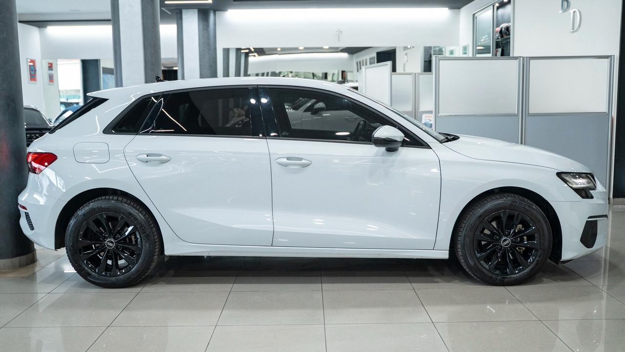 Audi A3 SPB 35 TDI S TRONIC SPORT BLACK EDITION NAVI FULL OPTIONAL