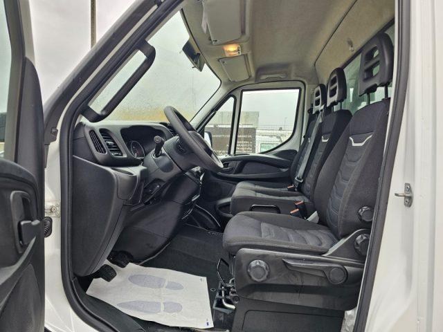 IVECO Daily 35C14 PASSO 3750 - 8 BANCALI e SPONDA