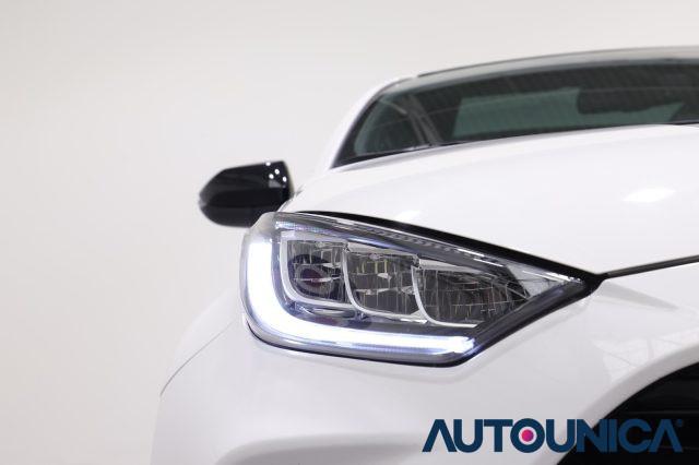 TOYOTA Yaris 1.5 HYBRID 5 PORTE LOUNGE FARI LED TETTO PANORAMA