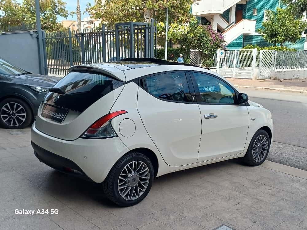 Lancia Ypsilon 1.3 MJT 16V 95 CV 5 porte S&S Platinum
