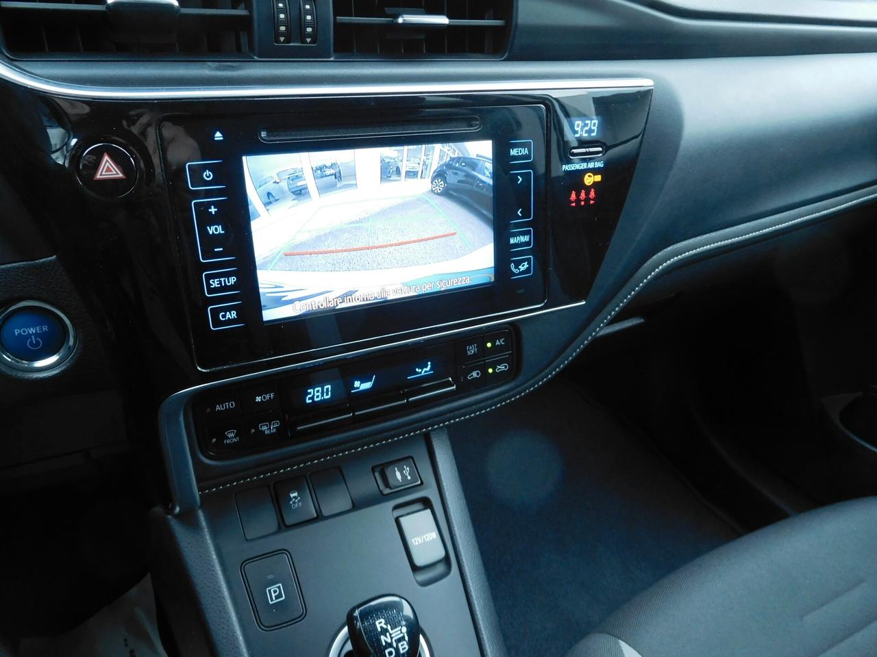 Toyota Auris Touring Sports 1.8 Hybrid Active