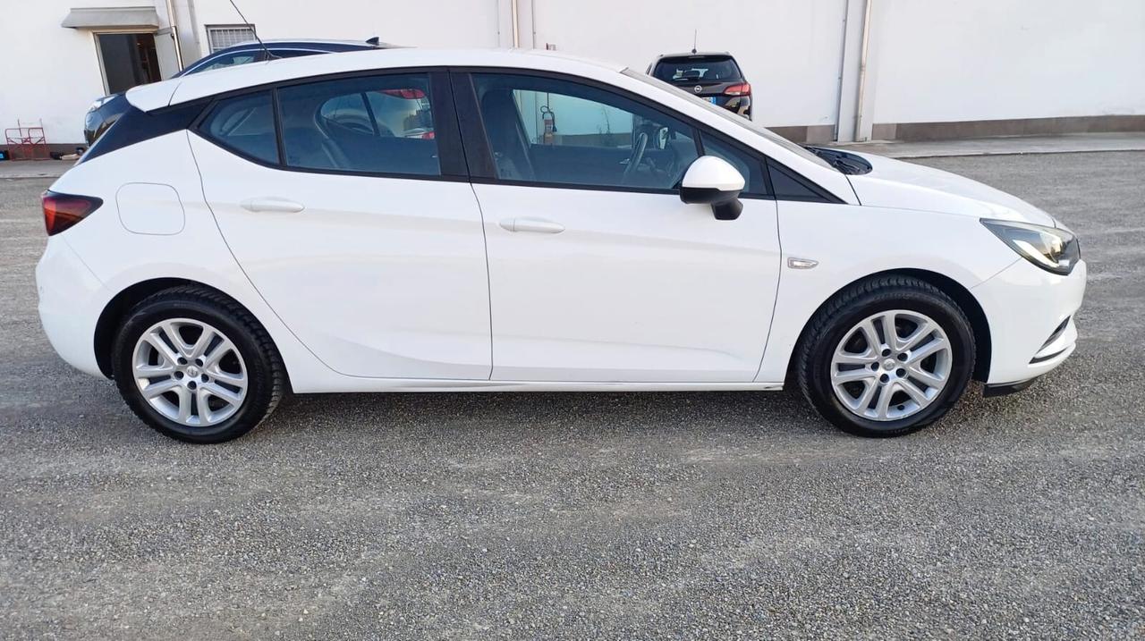 Opel Astra 1.0 Turbo ecoFLEX Start&Stop Sports Tourer Innovation