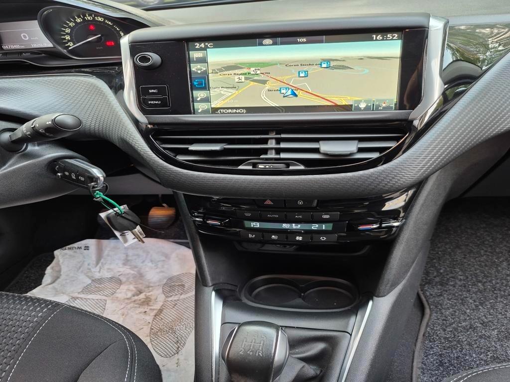 Peugeot 208 PureTech 82 3 porte Allure