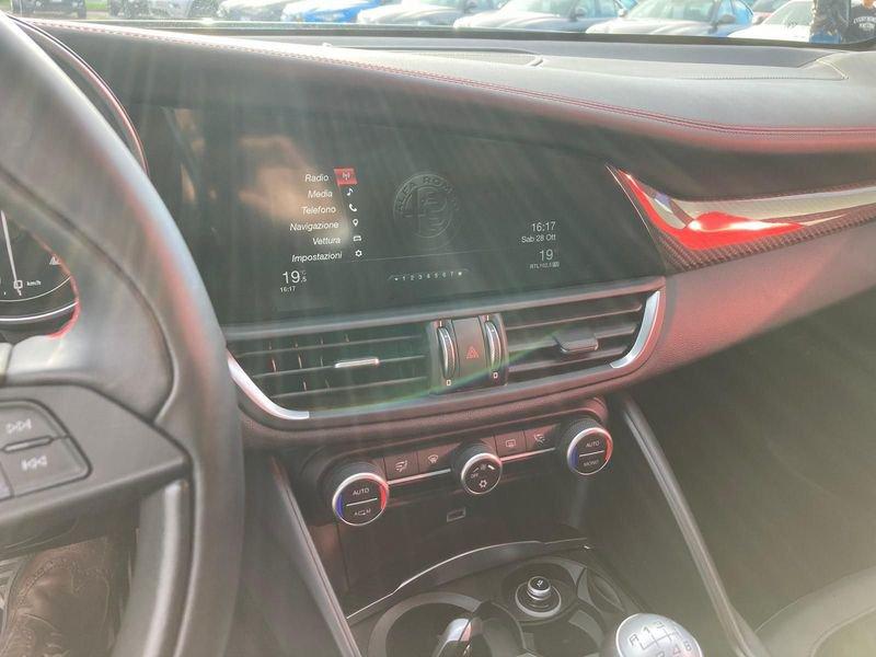 Alfa Romeo Giulia Giulia 2.9 V6 Bi-Turbo Quadrifoglio