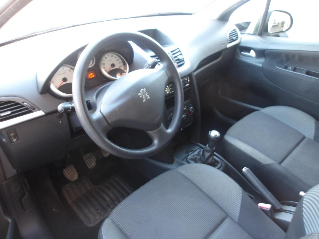 Peugeot 207 5 Porte 207 5p 1.4 8v X-Line FL