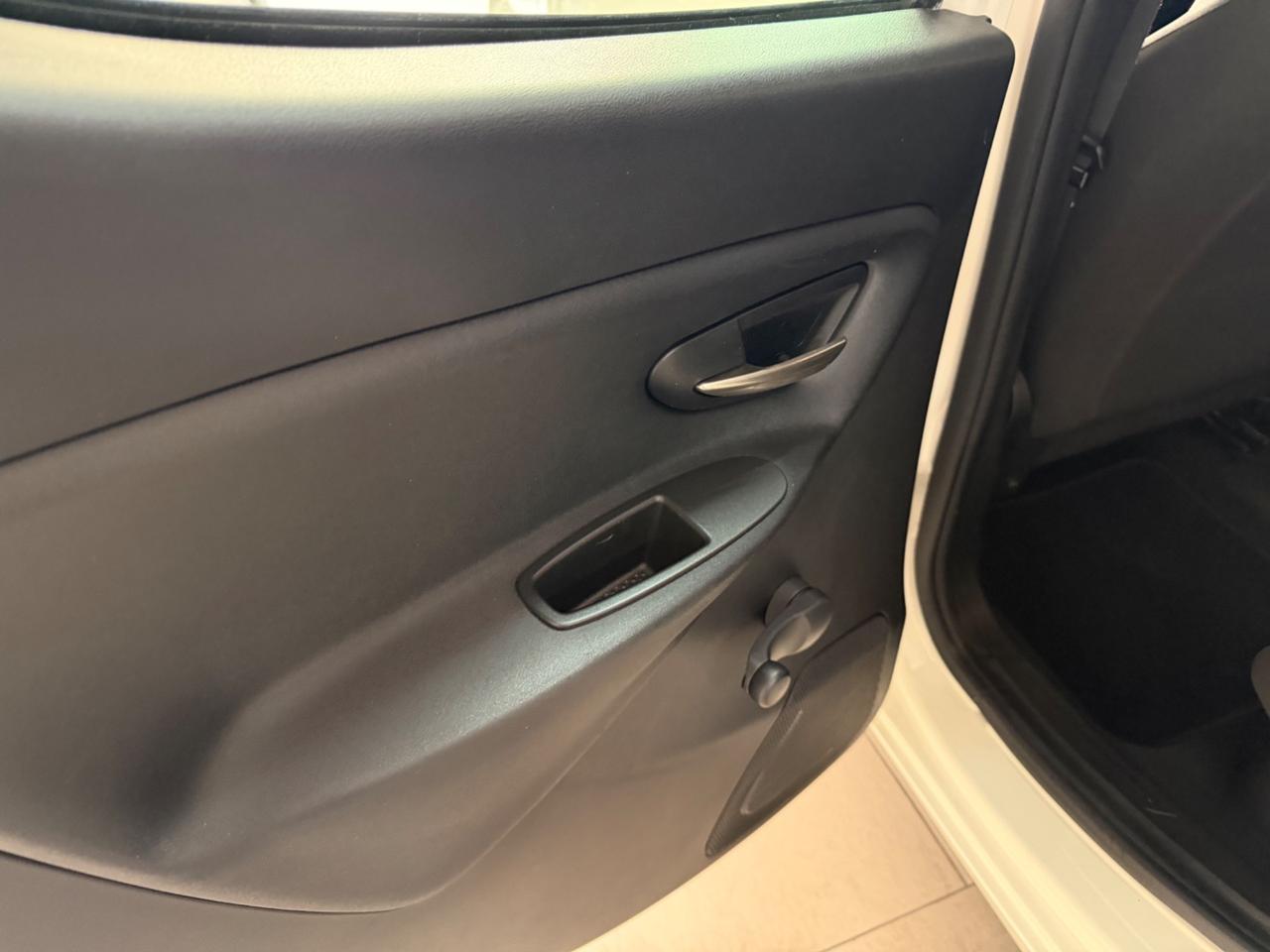 Lancia Ypsilon 1.2 Benzina 69 CV Platinum