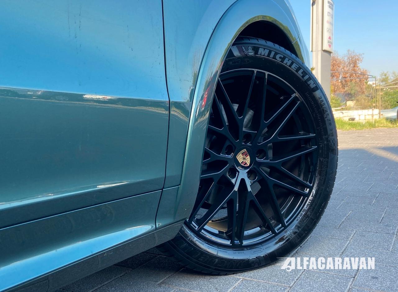 Porsche Cayenne Coupe 3.0 V6 tiptronic