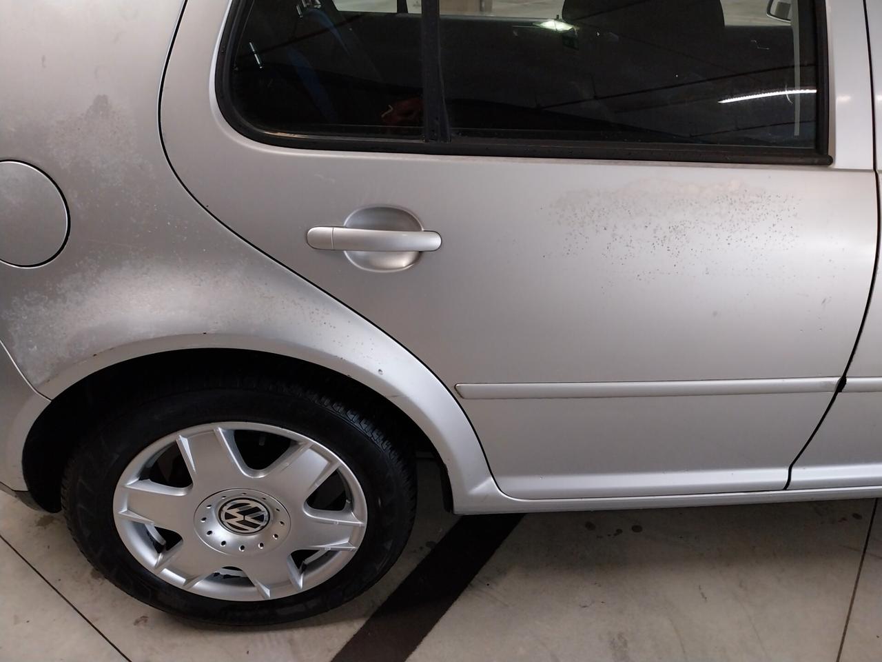 Volkswagen Golf 1.6 16V cat 5 porte Highline