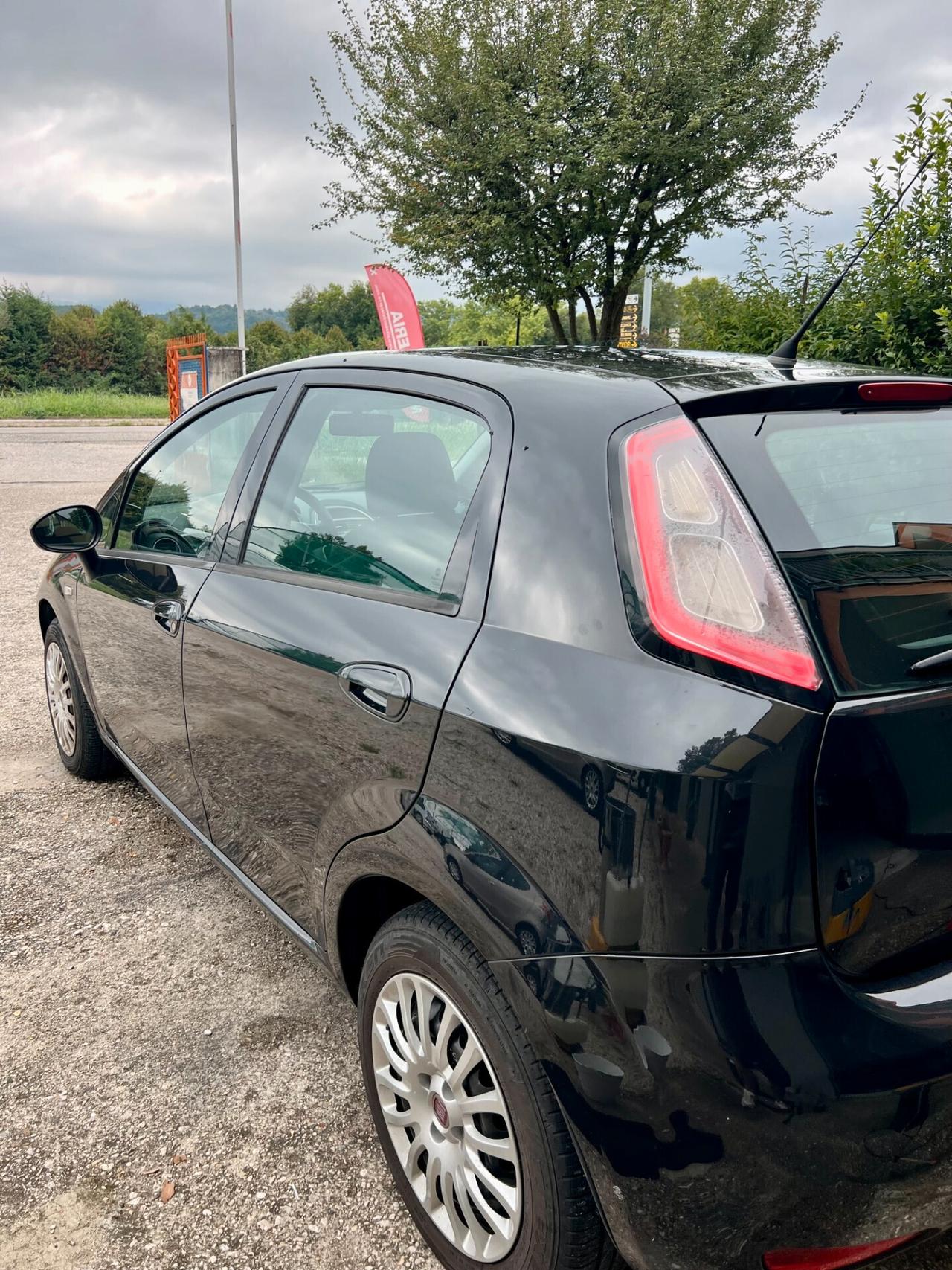 Fiat Punto 1.3 MJT II S&S 95 CV 5 porte Street