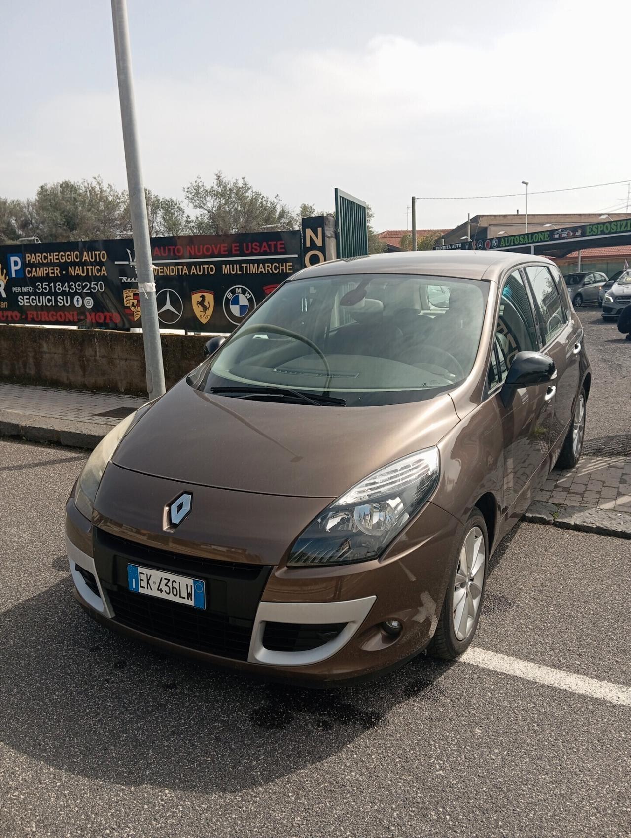 Renault Scenic Scénic XMod 1.6 dCi 130CV Luxe